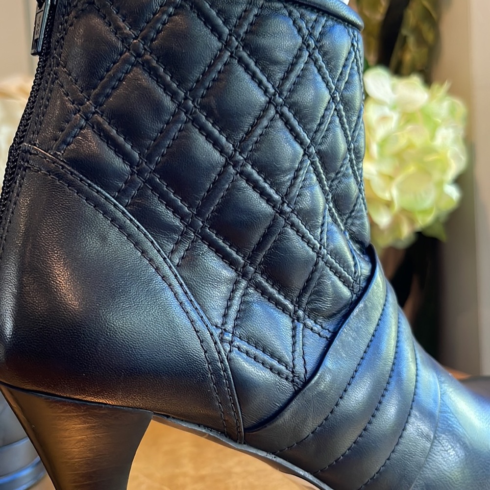 Nwt! Stuart Weitzman Platform Booties / Never Wor… - image 8